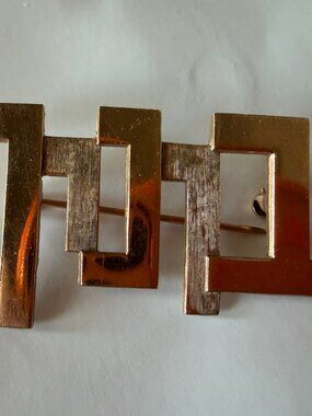 WOLPERT  VINTAGE GOLDTONE Hebrew/ISRAEL BROOCH/Pendant  Gold Tone